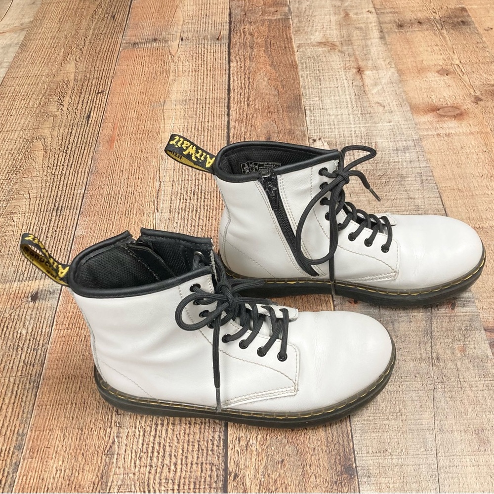 Dr. Martens Zavala J White Leather Combat Boots Side Zip AW004 SH05W Size 5 - Picture 3 of 8